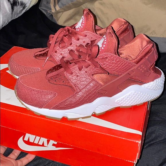 Nike Air Huarache Run SE - Picture 4 of 7